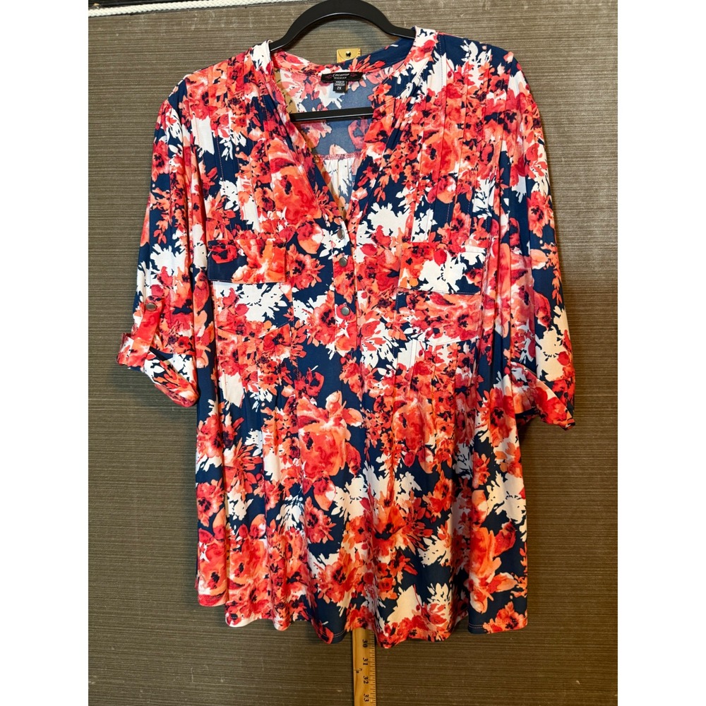 Cocomo Woman Floral Henley Blouse 2X Navy Coral Roll Tab Sleeve Chest Pockets